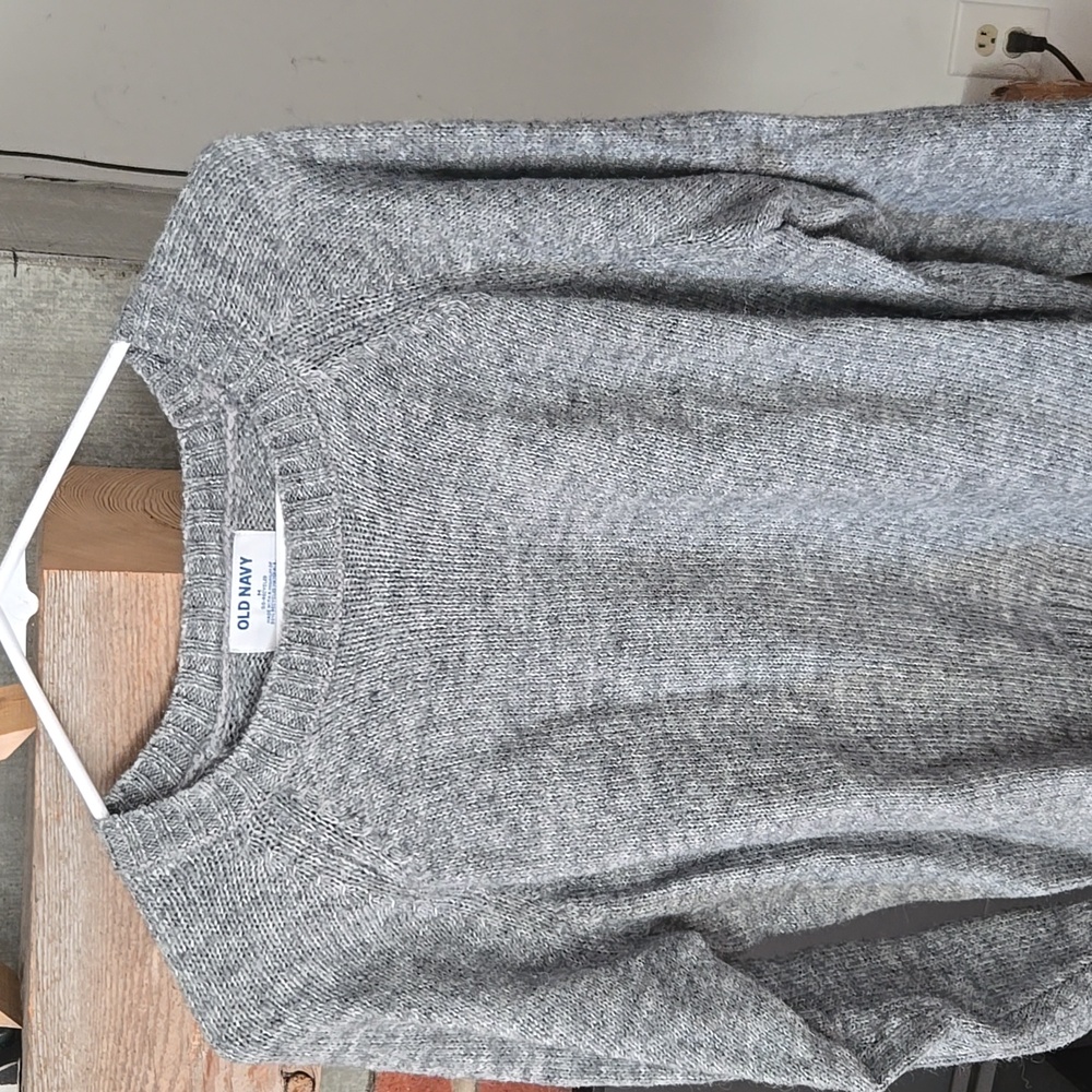 Old Navy Sweater